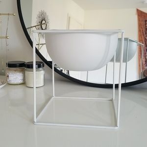 Plant pot and stand
